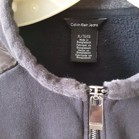 Calvin Klein Zip Up - Picture 3 of 9